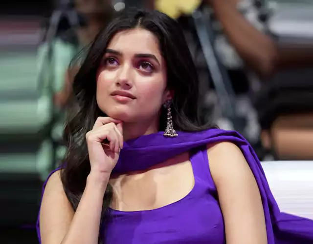 Bhagyashri Borse Radiates Charm and Elegance